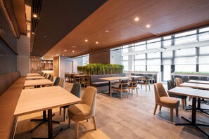 Daily Japanese breakfast (JPY 2500 per person) - Villa Fontaine Grand Osaka Umeda (Osaka)