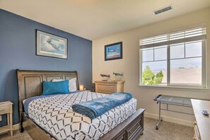 3 bedrooms, desk, iron/ironing board, travel crib