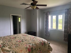 4 habitaciones, tabla de planchar con plancha y wifi gratis 
