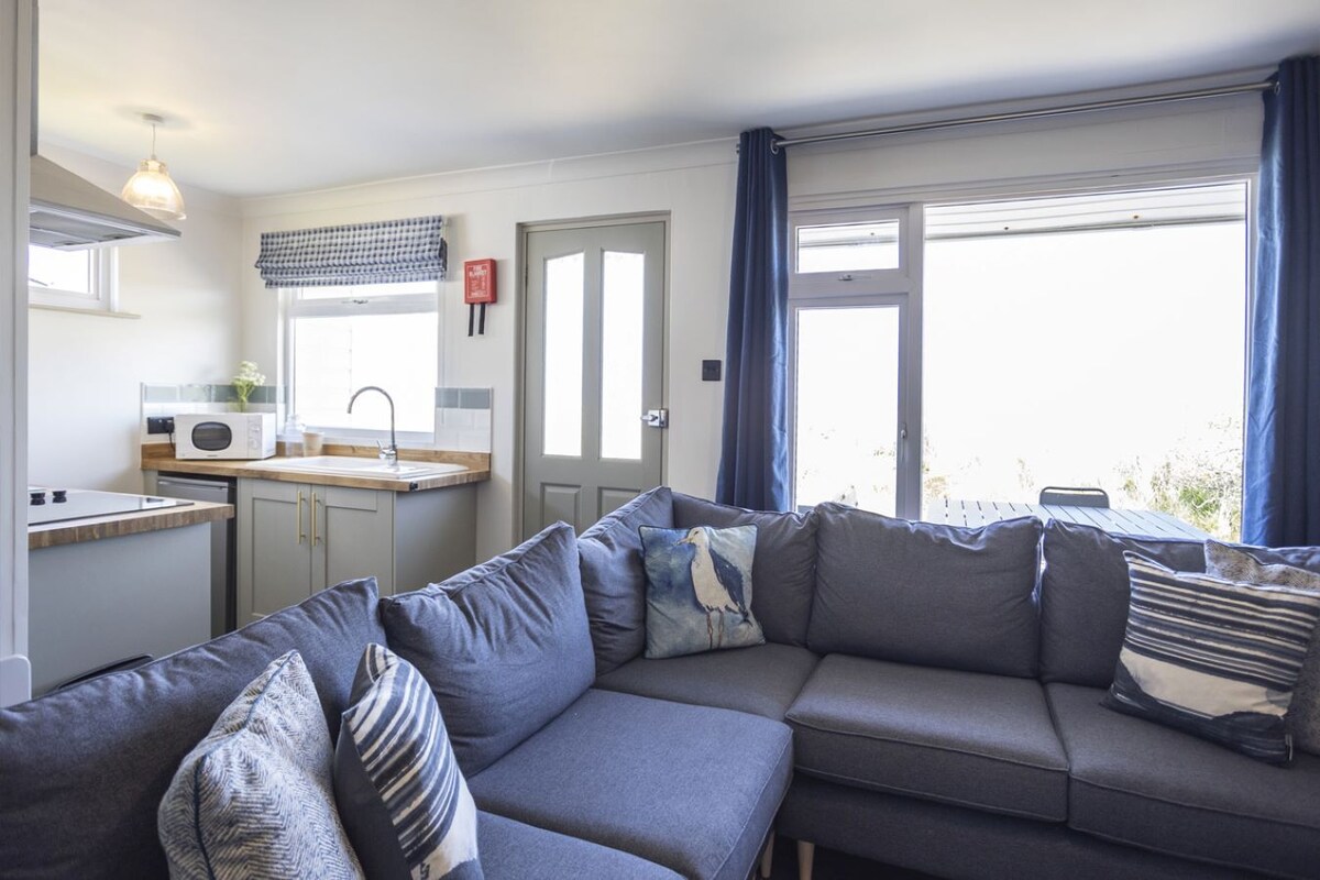 Luxury Chalet, 2 Bedrooms, Pets allowed, Sea View | Bed sheets