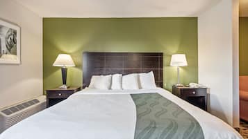 Caja de seguridad en la habitación y escritorio