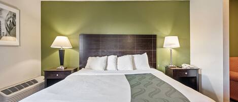 1 King Suite Oversized with Sofa Bed Non Smoking | Caja de seguridad en la habitación, escritorio y insonorización