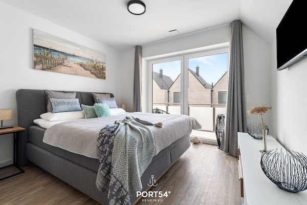 3 bedrooms, iron/ironing board, travel cot, free WiFi