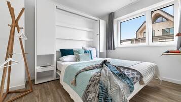 3 bedrooms, iron/ironing board, travel crib, free WiFi