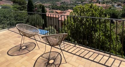 Renovated apartment on the 1st floor of a farmhouse 5 minutes' walk from Collioure