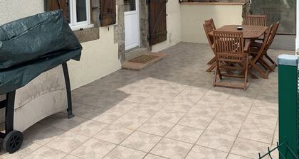 Swift Gites Creuse Two-bedroom house sleeps 5