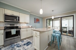 Mikrowelle, Geschirrspüler