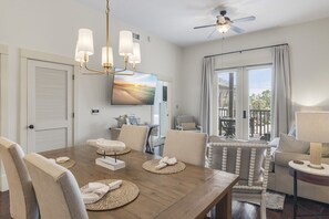 Interior - Private Beach, Free Beach Shuttle, Playground, Pool, 2 Bikes `Sandy Sisters` (Santa Rosa Beach)