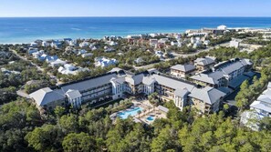 Exterior - Private Beach, Free Beach Shuttle, Playground, Pool, 2 Bikes `Sandy Sisters` (Santa Rosa Beach)