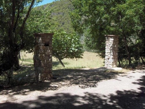 Farmhouse Il Palazzetto with a panoramic view
