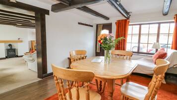 Dishwasher, cookware/dishes/utensils