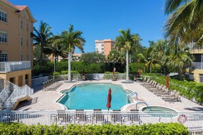 Pool - A+RATED 3B/2B ISLAND CONDO - BELLA LAGO 144 - WALK TO BEACH (Fort Myers Beach)