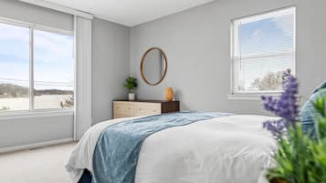 4 bedrooms, desk, iron/ironing board, free WiFi