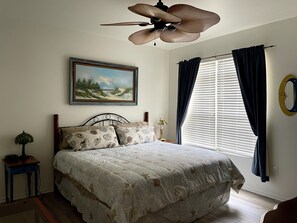1 habitación, escritorio, tabla de planchar con plancha y wifi gratis