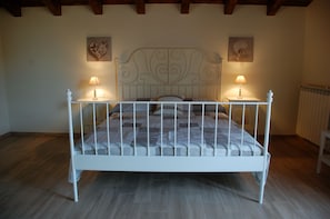 3 chambres, Wi-Fi gratuit, draps fournis