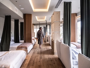 Sauna, Dampfbad, Körperbehandlungen, Gesichtsbehandlungen