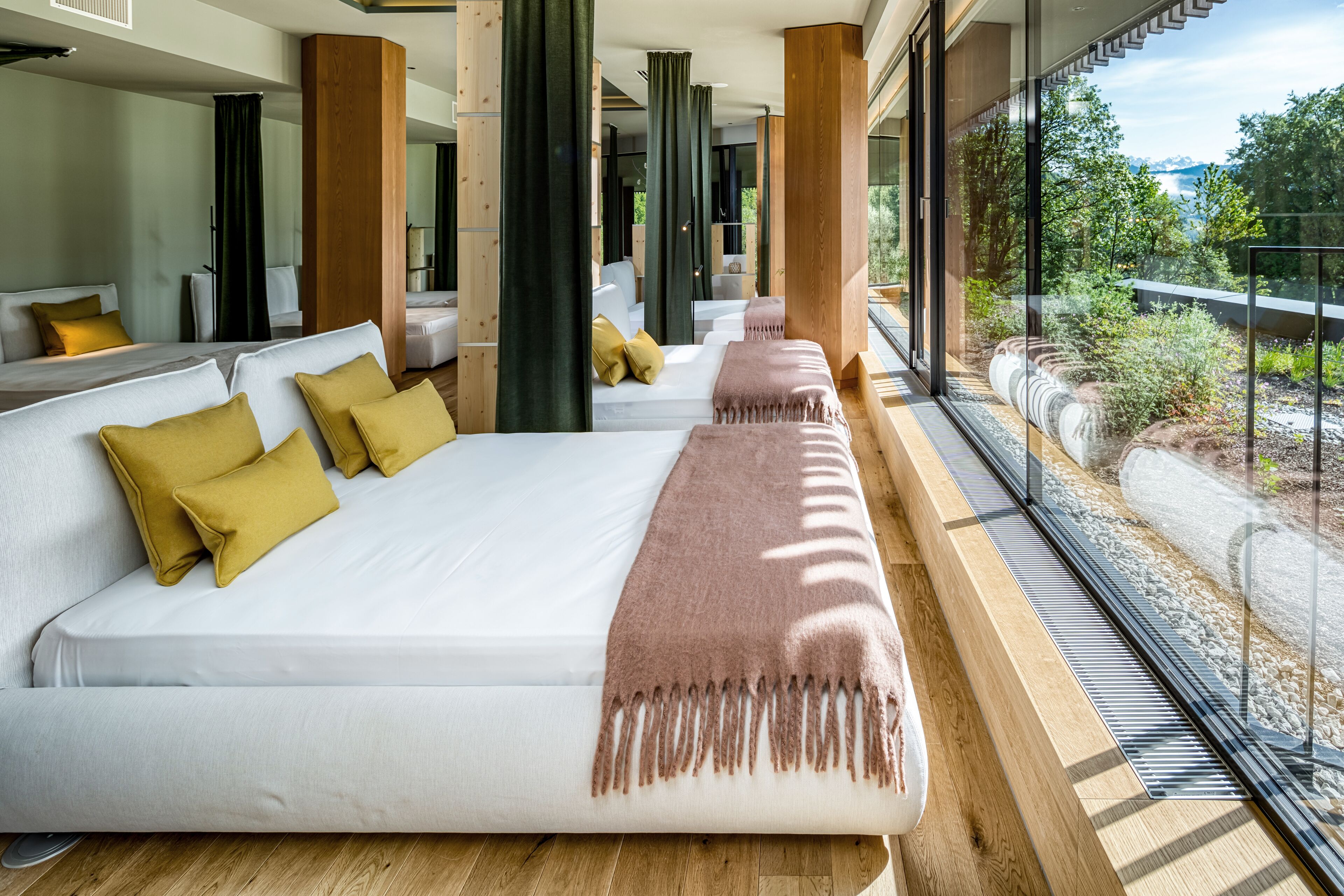 Sauna, Dampfbad, Körperbehandlungen, Gesichtsbehandlungen