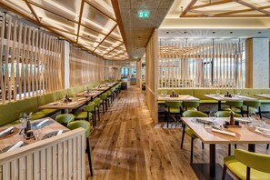 Breakfast, lunch served; local and international cuisine, garden views - Falkensteiner Family Hotel Montafon - The Leading Hotels of the World (Tschagguns)