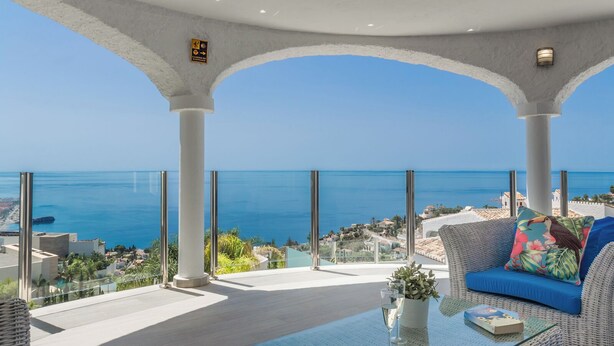 Interior - Villa La Palmera with private pool and fantastic views (Salobreña)