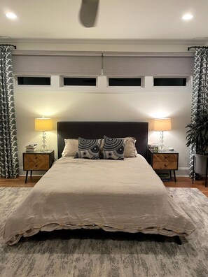 6 bedrooms, WiFi - 6 bedroom private vacation home in charlotte (Charlotte)