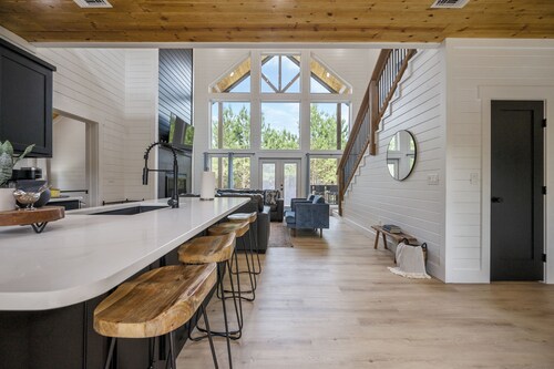 Modern Serene A-Frame Cabin in the Heart of Broken Bow
