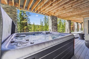 Utendørs boblebad