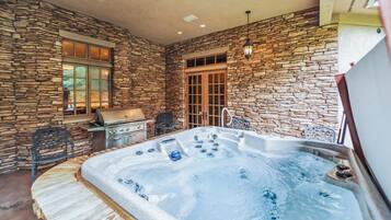 Baignoire à remous intérieure