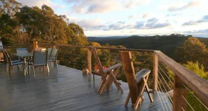 Nagual Retreat in Leura with views