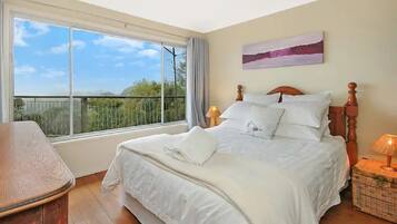 5 bedrooms, iron/ironing board, travel cot, free WiFi