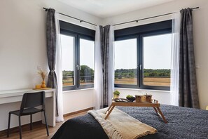 3 soverom, strykejern/-brett, wi-fi og sengetøy