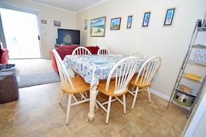 Condo, 3 Bedrooms | Private kitchen