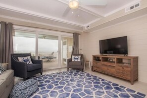 Townhouse, 4 soverom | Oppholdsområde | Strømmetjenester