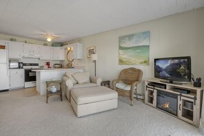Condo, 1 Bedroom | Living room