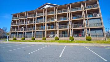 Condo, 1 Bedroom | Exterior