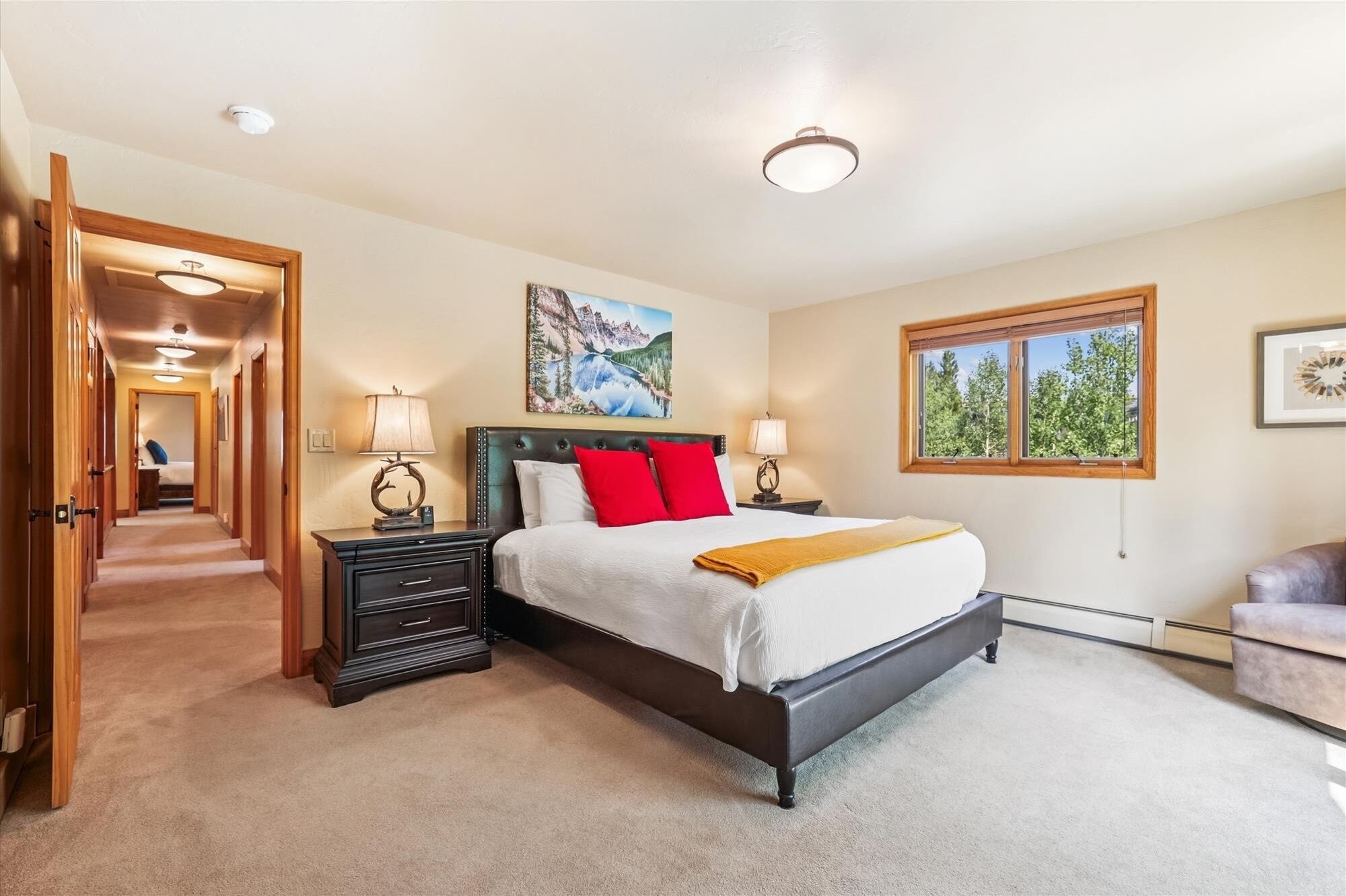 8 bedrooms, free WiFi