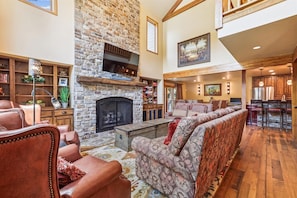 House, Multiple Bedrooms | Living area