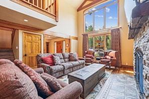 House, Multiple Bedrooms | Living area