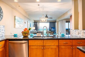 Condo, 2 Bedrooms | Private kitchen | Fridge, oven, stovetop, coffee/tea maker