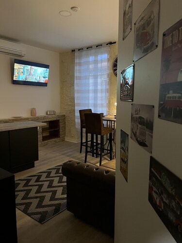 1 bedroom apartment in lesparre-mã©doc