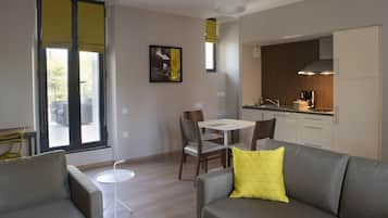 Apartment | Wohnbereich | Flachbildfernseher