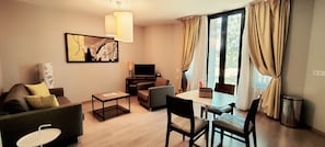 Apartment | Living area