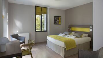 Apartment | Soundproofing, free WiFi, bed sheets