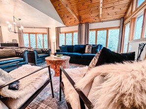 Smart TV, fireplace, table tennis, books