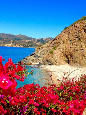 Unclassified image, 2 of 26, button - Wonderful sea view apartment with private beach! (Sardegna)