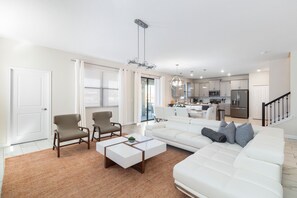 Smart TV, table tennis