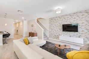 Smart TV - Last Minute Disney Getaway! Private Pool & Themed Bedrooms. Book Now! #43241 (Orlando)