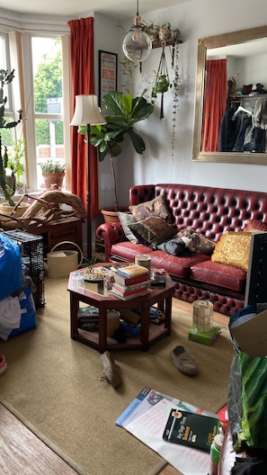House, 2 Queen Beds