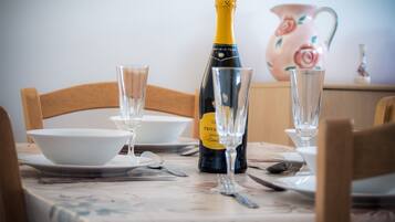 Apartment (2 Bedrooms) | Living area | 32-inch Smart TV with cable channels, TV