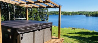 Chalet Drive - Lakefront Cottage