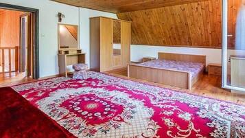 2 bedrooms, free Internet